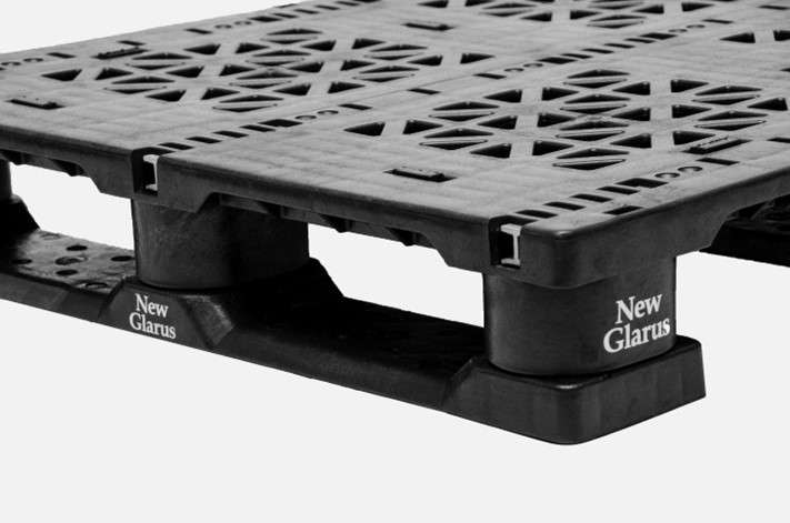 Customized Ink Stamping on a Plastic Pallet